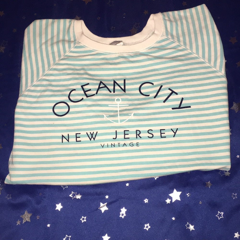⚓️🌊Size small-Super cute lightweight sweatshirt!